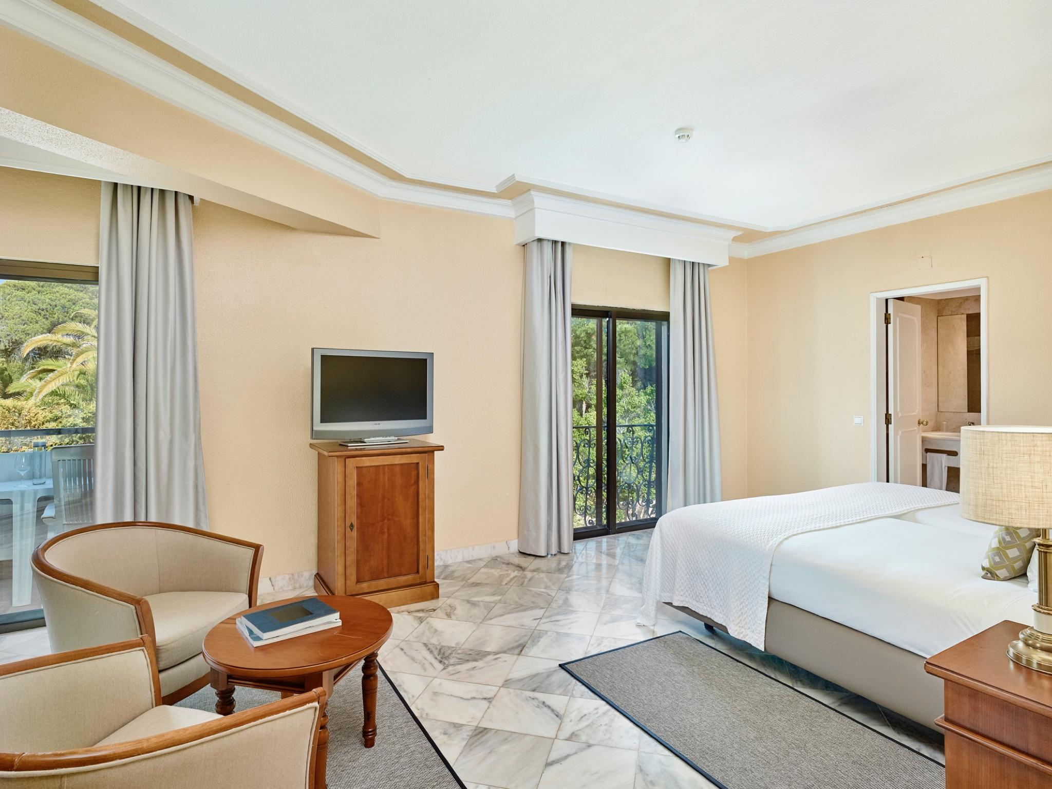 Ria Park Garden Hotel Алмансил Екстериор снимка